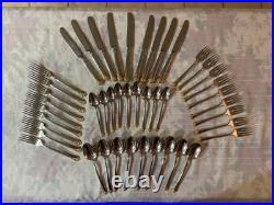 45 Pc Vtg Oneida Cube Golden Damask Rose 9 Settings Stainless Flatware Wood box