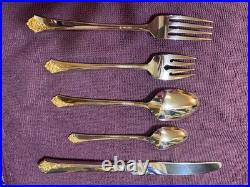 45 Pc Vtg Oneida Cube Golden Damask Rose 9 Settings Stainless Flatware Wood box