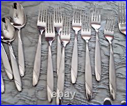 47 PC Set Oneida Risotto 18/10 Stainless Flatware Setting For 8 Plus Extras