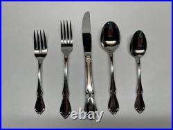50pc Oneida Chateau Oneidacraft Deluxe Stainless Flatware withTray Service for 8 50pc Oneida Chateau Oneidacraft Deluxe Stainless Flatware withTray Service for 8