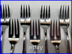 50pc Oneida Chateau Oneidacraft Deluxe Stainless Flatware withTray Service for 8