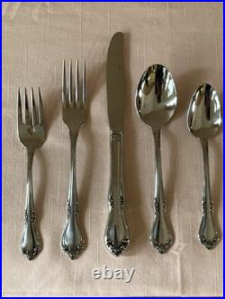 51 Piece SSS By Oneida Celebrity Stainless 8 Place Settings Knive Forks Spoons