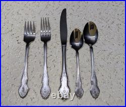 60 pcs. Oneida Ltd Deluxe Folk Art Country Medley Stainless Flatware Set Serv 12