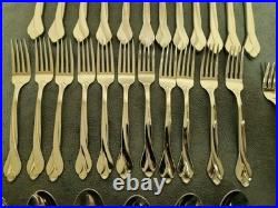 61 Pc. Set Oneida Tribeca Stainless Flatware, Beautiful 61 Pc. Set Oneida Tribeca Stainless Flatware, Beautiful