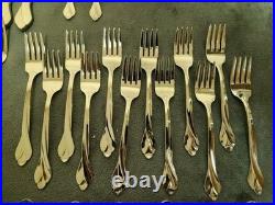 61 Pc. Set Oneida Tribeca Stainless Flatware, Beautiful