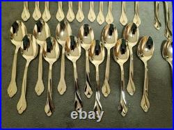 61 Pc. Set Oneida Tribeca Stainless Flatware, Beautiful