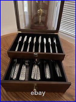 62 Pieces WM. A. ROGERS PREMIER STAINLESS. Oneida Ltd