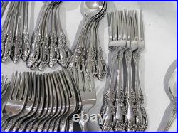 64 pcs ONEIDA DISTINCTION STAINLESS FLATWARE- RAPHAEL PATTERN UNUSED