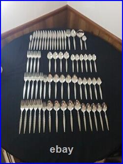 65 Pc Set Community Venetia By Oneida Silver Stainless Flatware Silverware