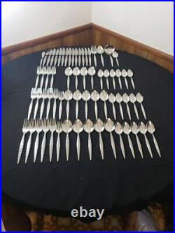 65 Pc Set Community Venetia By Oneida Silver Stainless Flatware Silverware