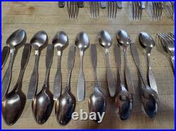 66 pcs Oneida Community Stainless PAUL REVERE Forks, Spoons, Knives, Serving Pcs 66 pcs Oneida Community Stainless PAUL REVERE Forks, Spoons, Knives, Serving Pcs