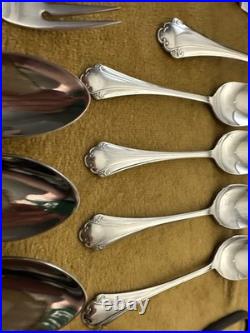(7) 4 Piece Settings (withteaspoons) +serv ONEIDA Falkirk Stainless Steel Flatware