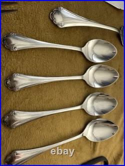 (7) 4 Piece Settings (withteaspoons) +serv ONEIDA Falkirk Stainless Steel Flatware