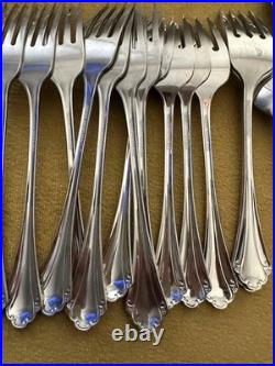 (7) 4 Piece Settings (withteaspoons) +serv ONEIDA Falkirk Stainless Steel Flatware