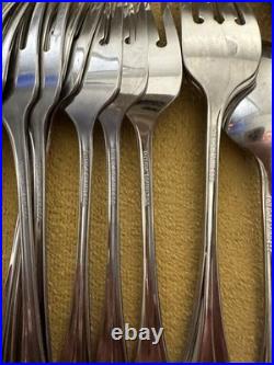 (7) 4 Piece Settings (withteaspoons) +serv ONEIDA Falkirk Stainless Steel Flatware