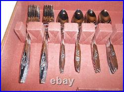 70 pc Oneida Oneidacraft Deluxe Lasting Rose Stainless Flatware Set AWESOME Cond