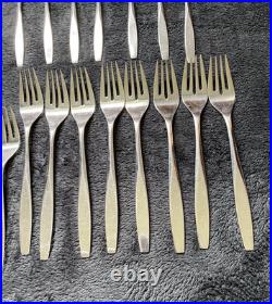 71 Pc Vintage Oneida LTD Stainless Flatware Set USA Silverware Lot