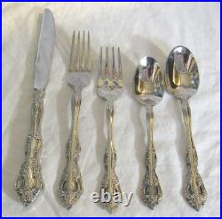 73 Pieces Oneida Michelangelo Stainless Steel Flatware With 13 Serving Pieces