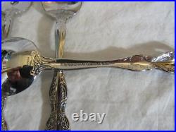 73 Pieces Oneida Michelangelo Stainless Steel Flatware With 13 Serving Pieces