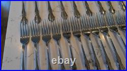 74 x Oneida Craft Deluxe Stainless Chateau Flatware Spoons Forks Knives Serving