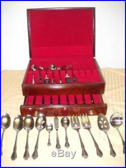 77 Piece 1881 Rogers Oneida Stainless Flatware in True Rose/ Arbor Rose with Case