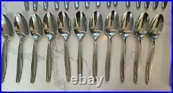 77 Piece Camlynn Oneida Stainless Steel Flatware Forks Spoons Knifes Serving