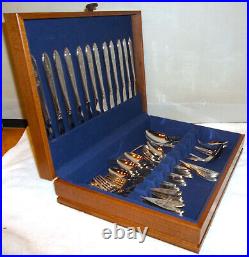 79 pc Oneida Community My Rose Stainless Flatware Set Chest withServing Pcs. NICE