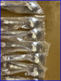 (8) Oneida DOVER TEASPOONS Heirloom Cube Stainless Flatware Glossy