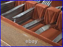 80 Pc FROSTFIRE by Oneida Community WithOriginal Case 1960s Original Flatware