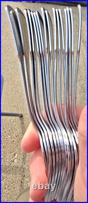 80 Pieces Oneida Minute Man-Colonial Boston-Stainless Flatware Lot Set Serving