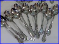 83 Pieces Oneida Distinction Mansion Hall Stainless Flatware