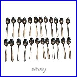 84 Oneida Peninsula Castle Jordan Stainless Steel Flatware set