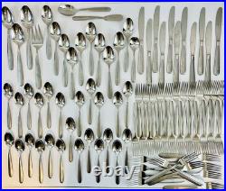 89 Pieces Oneida Peninsula Castle Jordan Stainless Steel Flatware Set EXCELLENT