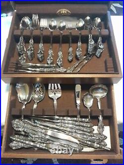 92 Piece Stainless Steel Michaelangelo Silverware Set by Onieda