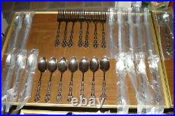 94 Pieces Oneida Community Chandelier Stainless 12 Place Settings + Serving