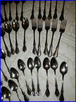 CHATEAU by ONEIDA / ONEIDACRAFT DELUXE STAINLESS FLATWARE LOT