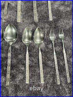 Capri (Stainless) by Oneida Silver (21) Pieces