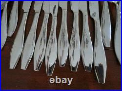 Comet by Oneida Stainless 18/0 Glossy -Set of 29 Knives, Forks, Spoons +