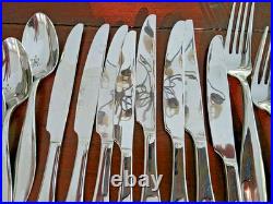 Comet by Oneida Stainless 18/0 Glossy -Set of 29 Knives, Forks, Spoons +