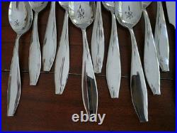 Comet by Oneida Stainless 18/0 Glossy -Set of 29 Knives, Forks, Spoons +