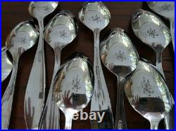 Comet by Oneida Stainless 18/0 Glossy -Set of 29 Knives, Forks, Spoons +