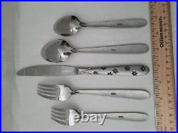 Daisy Frost Oneida Stainless Flatware Silverware 5 Piece Place Setting New