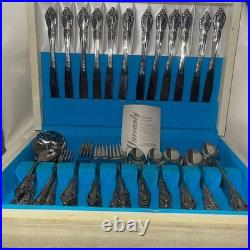 Distinction Deluxe HH Stainless Flatware by Oneida 97 Piece WithServing&Case