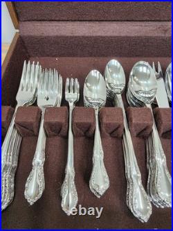Distinction Deluxe Stainless by Oneida HH Flatware 93 Pieces