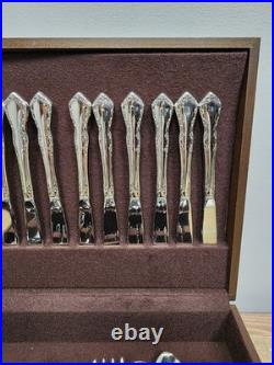 Distinction Deluxe Stainless by Oneida HH Flatware 93 Pieces