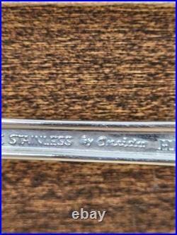 Distinction Deluxe Stainless by Oneida HH Flatware 93 Pieces