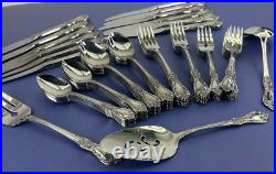 Distinction Deluxe Stainless by Oneida HH Kennett Square 63 Piece Flatware Set