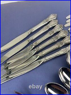 Distinction Deluxe Stainless by Oneida HH Kennett Square 63 Piece Flatware Set