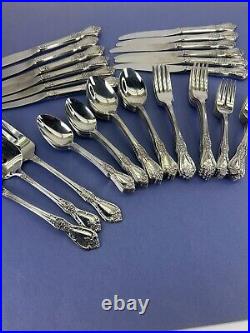 Distinction Deluxe Stainless by Oneida HH Kennett Square 63 Piece Flatware Set