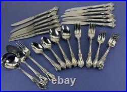 Distinction Deluxe Stainless by Oneida HH Kennett Square 63 Piece Flatware Set